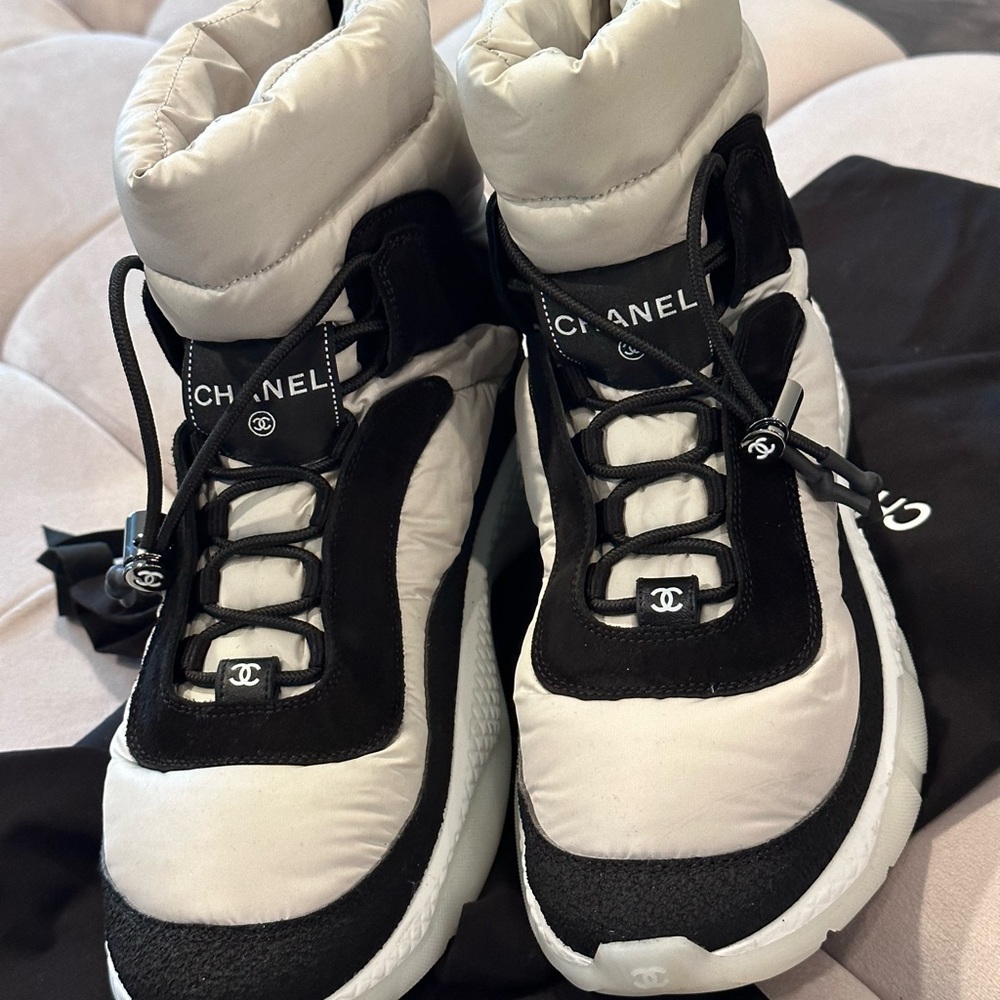 Chanel winter boots